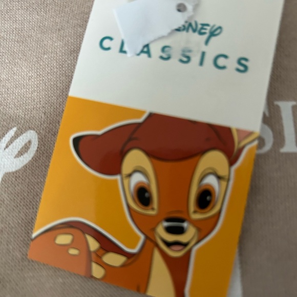 BNWT WALT DISNEYl CLASSIC TEE - Picture 3 of 7